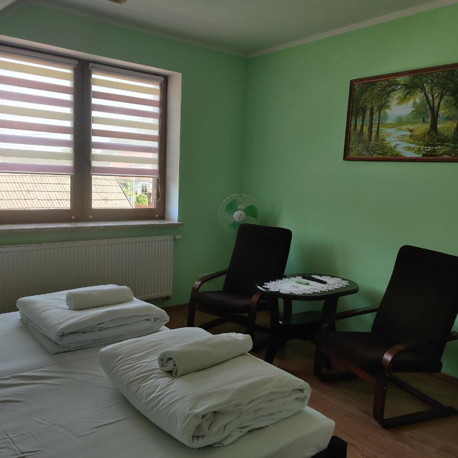 Cztery Pory Roku Guest House Bialowieza Bagian luar foto