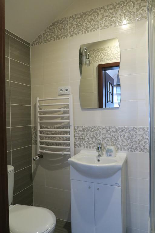 Cztery Pory Roku Guest House Bialowieza Ruang foto